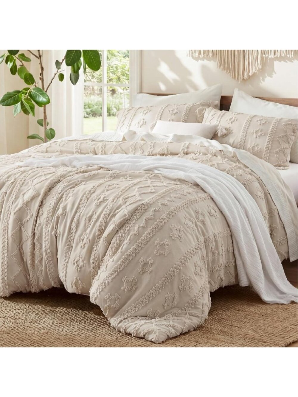 NWOT Bedsure Tufted Boho Comforter ONLY in Full Beige